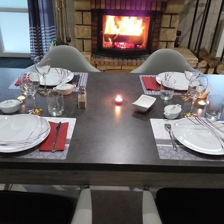 Au Petit Bonheur Bed and Breakfast Saint-Martin-du-Frene Buitenkant foto