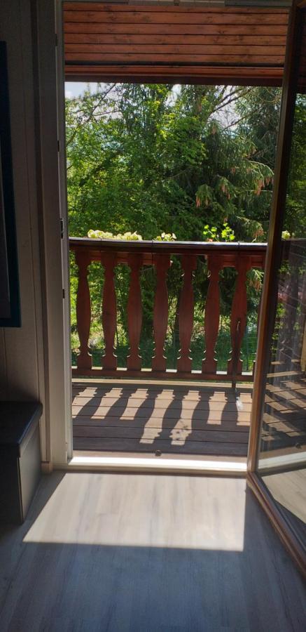 Au Petit Bonheur Bed and Breakfast Saint-Martin-du-Frene Buitenkant foto