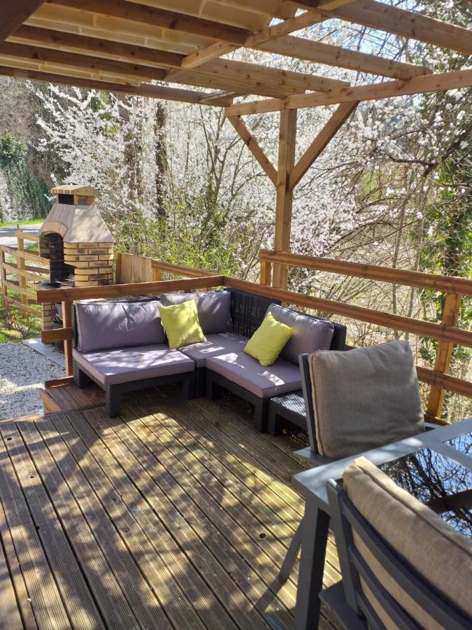 Au Petit Bonheur Bed and Breakfast Saint-Martin-du-Frene Buitenkant foto