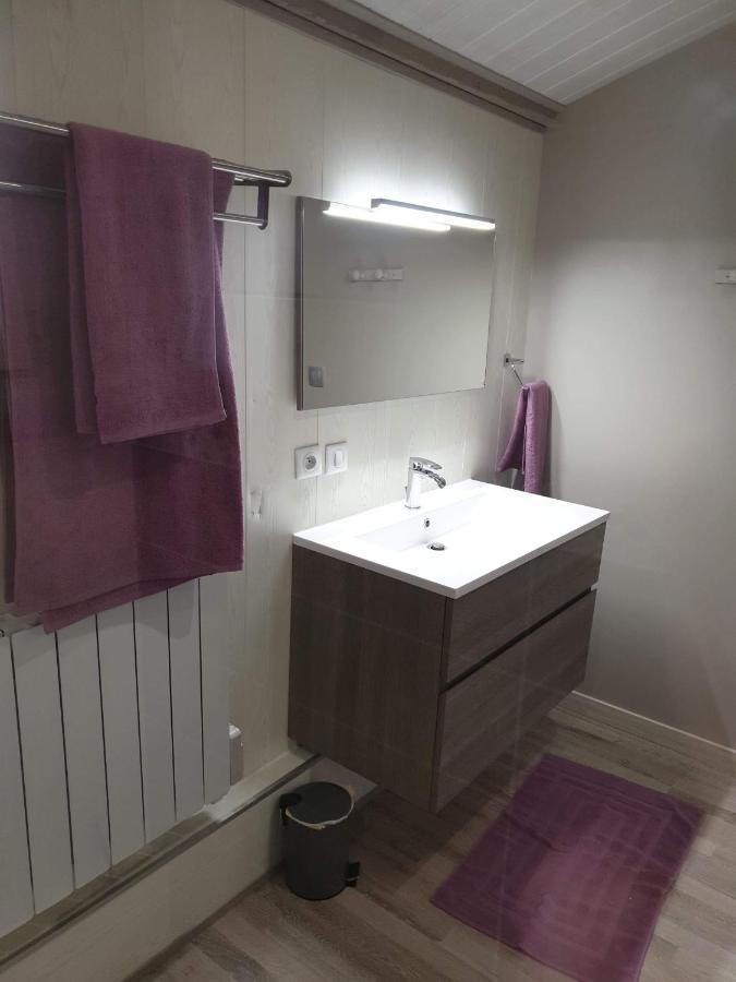 Au Petit Bonheur Bed and Breakfast Saint-Martin-du-Frene Buitenkant foto