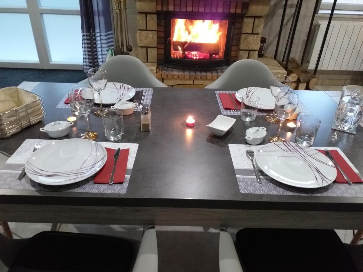 Au Petit Bonheur Bed and Breakfast Saint-Martin-du-Frene Buitenkant foto
